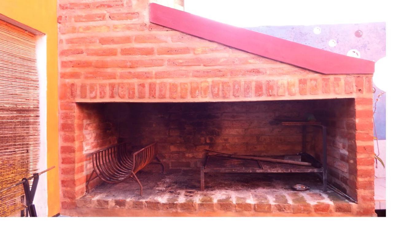 Hostel De Pichincha Gualeguaychu Bagian luar foto