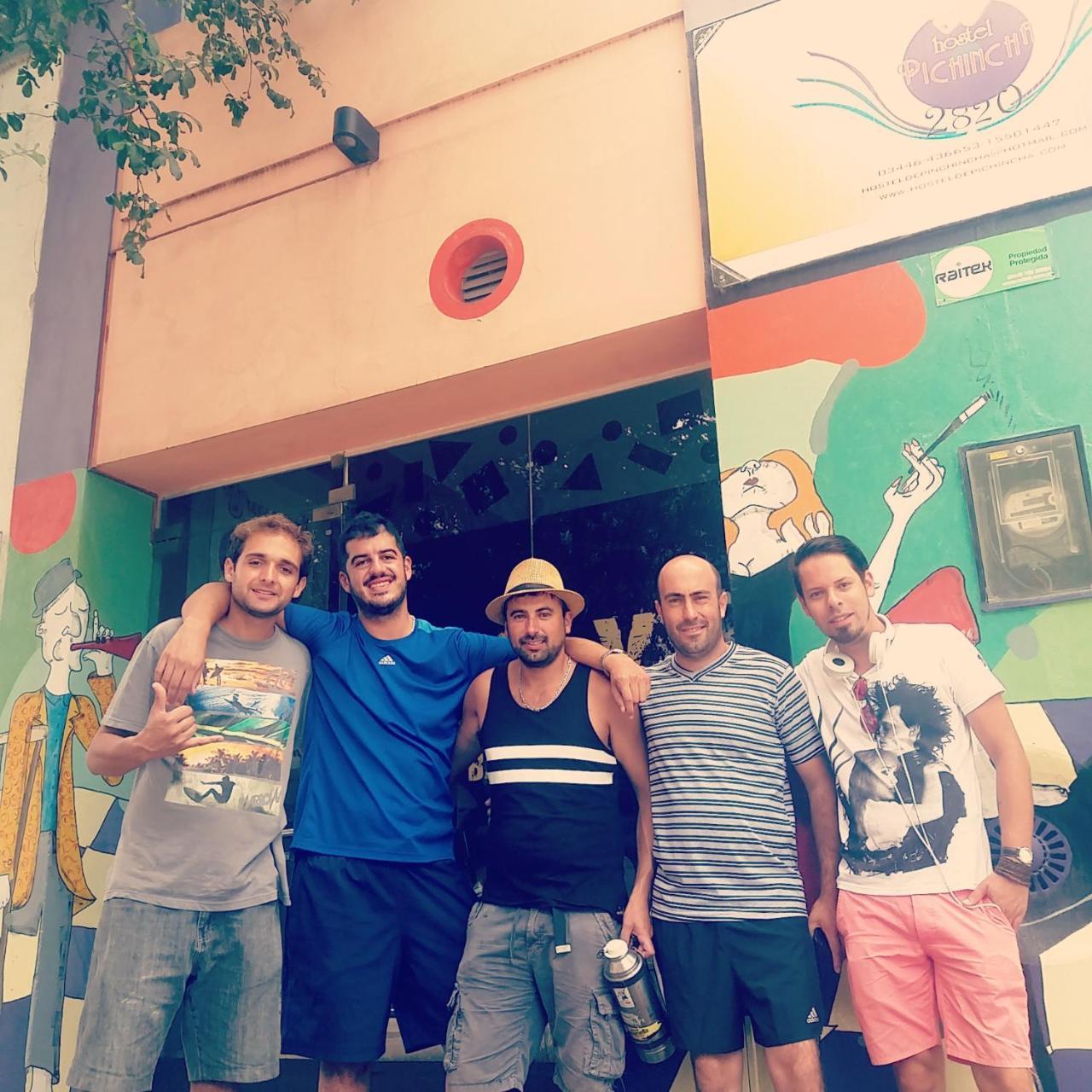 Hostel De Pichincha Gualeguaychu Bagian luar foto